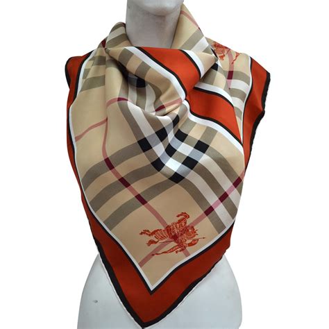 seidentuch senfgelb weiss burberry|The Burberry Scarf .